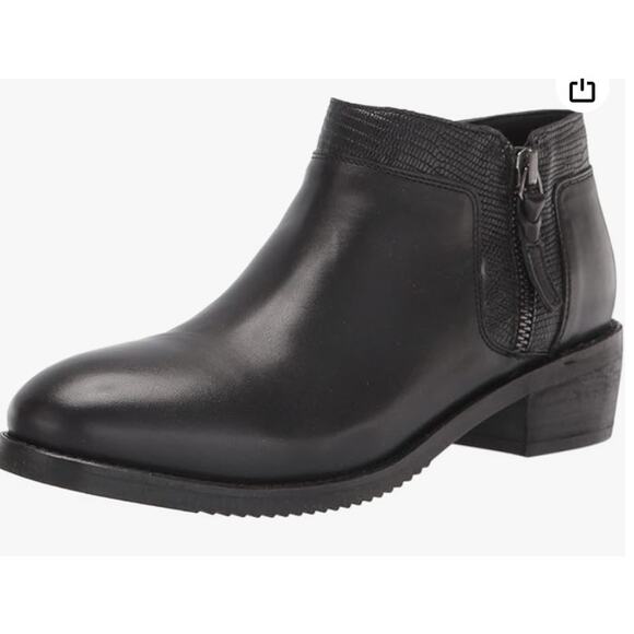 SoftWalk Women's Boot Ballet Flat - Picture 1 of 3
